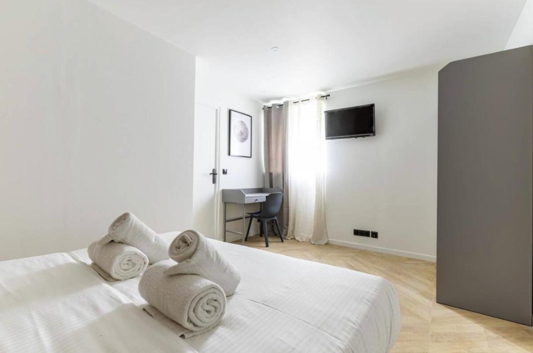 Chapelle/Ordener : Magnifique Appartement 1Br/4P パリ エクステリア 写真