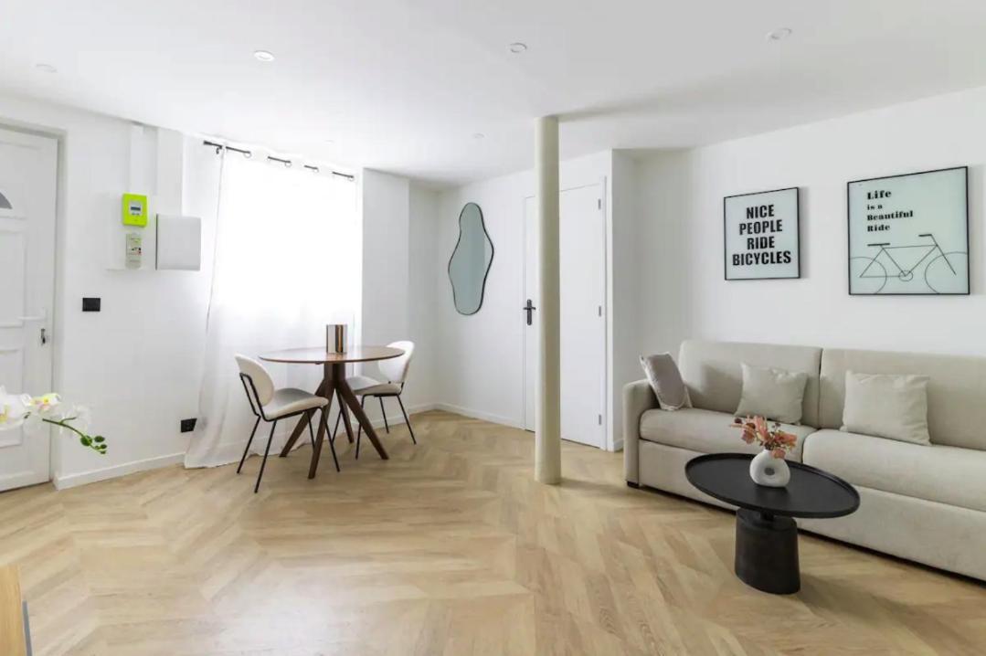 Chapelle/Ordener : Magnifique Appartement 1Br/4P パリ エクステリア 写真